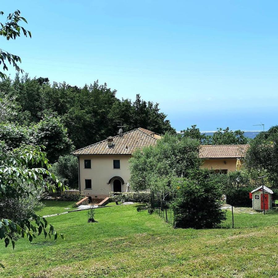 A14 Pietrasanta La Dama Del Bosco Panzió Kültér fotó