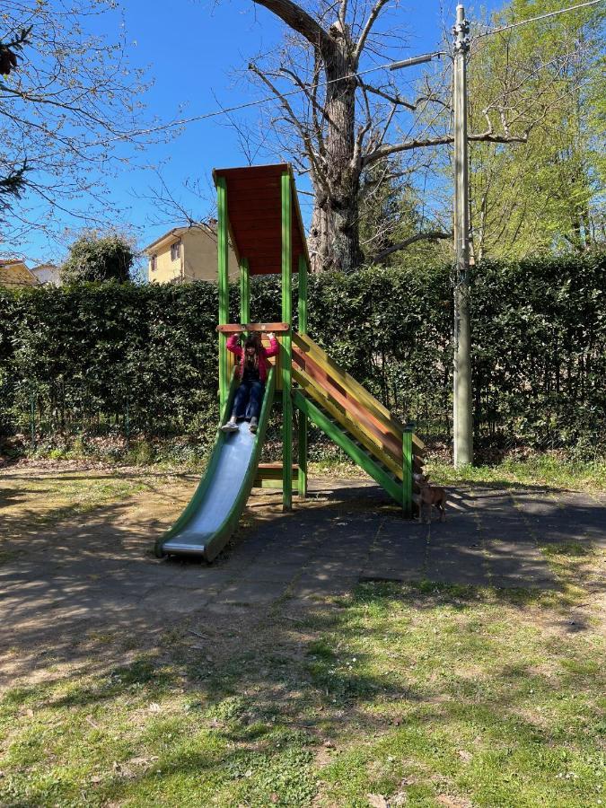 A14 Pietrasanta La Dama Del Bosco Panzió Kültér fotó