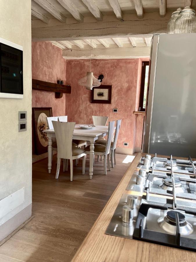 A14 Pietrasanta La Dama Del Bosco Panzió Kültér fotó